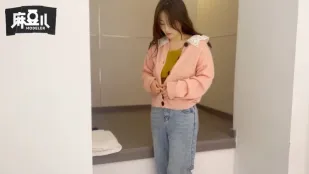 น้องชายขโมยกางเกงในพี่สาวถูกจับบังคับรีดน้ำว่าวให้หมด