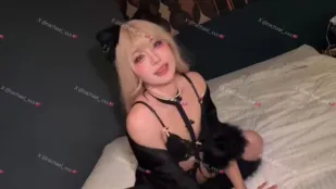 แมวป่าหลงใหล Rachael ถูกไม้ล่อแมวของนายทำลาย