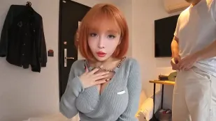 สาวหน้าเด็กนมโตหอมยั่วใจสุดๆ