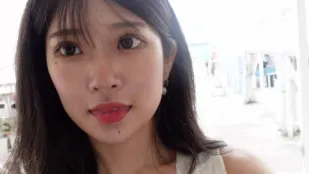 FC2PPV-2132144 สาวน่ารักใส่เดรสขาวเดินเล่นริมหาด