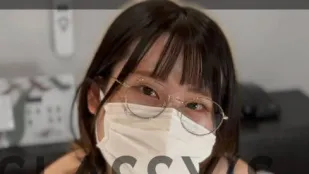 FC2PPV-4608943 射精ต่อเนื่องในปากสาวญี่ปุ่นยักษ์อกแว่น