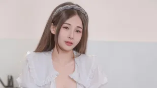 สาวใช้ไร้เดียงสา ถูกฝึกสอนบ้านนอกใจ