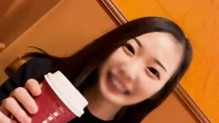 สาวยิ้มหวาน กลายเป็นเด็กเสเพล