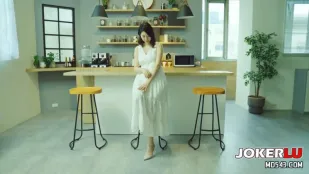 DS-0021 เจ้านายก้นงาม หลี่เอ๋อร์ เสิร์ฟกาแฟอเมริกาโน่ผสมน้ำเงี่ยน