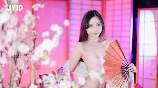 สาวชงชาคุณภาพเยี่ยมเปลือยรัดขาMแยกหีเปียกฉ่ำโดนเล่นจนน้ำพุ่งบังคับ