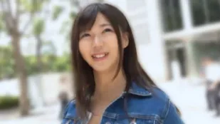 FC2PPV-4810633 สาวสวยอกอวบใหญ่
