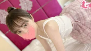 FC2PPV-4788712 นวดสาวกระโปรงสั้นสุดยอด