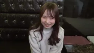 สาวขี้อายที่ถูกเกลี้ยกล่อมง่าย