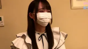 น้องสาวบริกรชุดนักเรียนแอบรัก