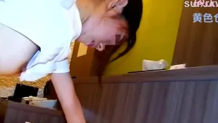 FC2PPV-4676297 โค้ชสาวสุดเซ็กซี่พ่ายแพ้ให้กับสตั๊ดตัวพ่อ