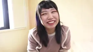 FC2PPV-3102466 สาวน่ารักใสซื่อแต่เป็นสาวหื่นสุดๆ