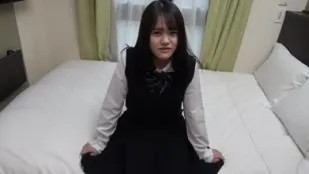 FC2PPV-2941579 สาวน้อยบริสุทธิ์น่ารัก