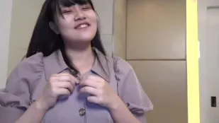 FC2PPV-1875825 สาวเซ็กซี่敏感เปียกชุ่ม