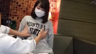 FC2PPV-1734672 JD สูงอวบอิ่ม敏感